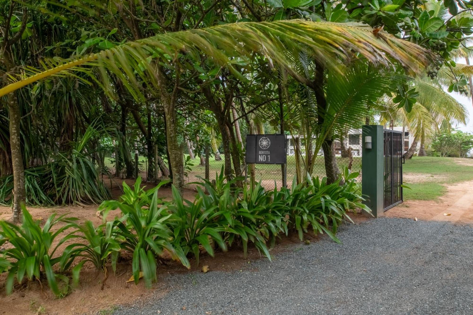 Bentota No 1 Villa Buitenkant foto